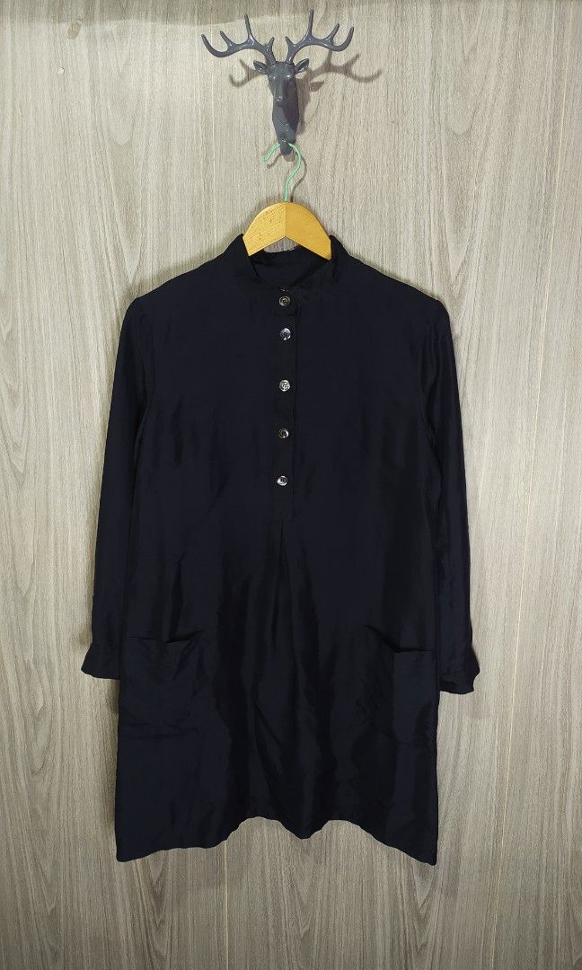 A.P.C. Mandarin Collar Navy Dress (Category: Dresses) located in Naga. Submitted by secondspinv2 (Listing ID 1455362953, Image 1). Description: A.P.C. Mandarin Collar Navy Dress ✅Size: M ✅Width: 20 ✅Length: 34 ✅Sleeve: 22 ✅Color Rate: 9.5/10 ✅No Issue ✅Need Wash ✅Location: Bicol Naga City, Camarines Sur ✅Courier: J&T Express/Flash Express ✅MOP: Gcash only.
