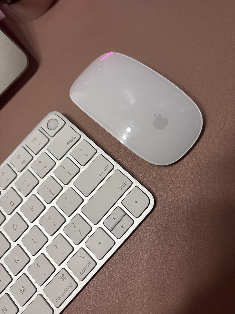APPLE MAGIC MOUSE AND MAGIC KEYBOARD WITH TOUCH ID (Category: Computer Keyboard) located in Muntinlupa City. Submitted by marxielsomoza (Listing ID 1455430631, Image 2). Description: .