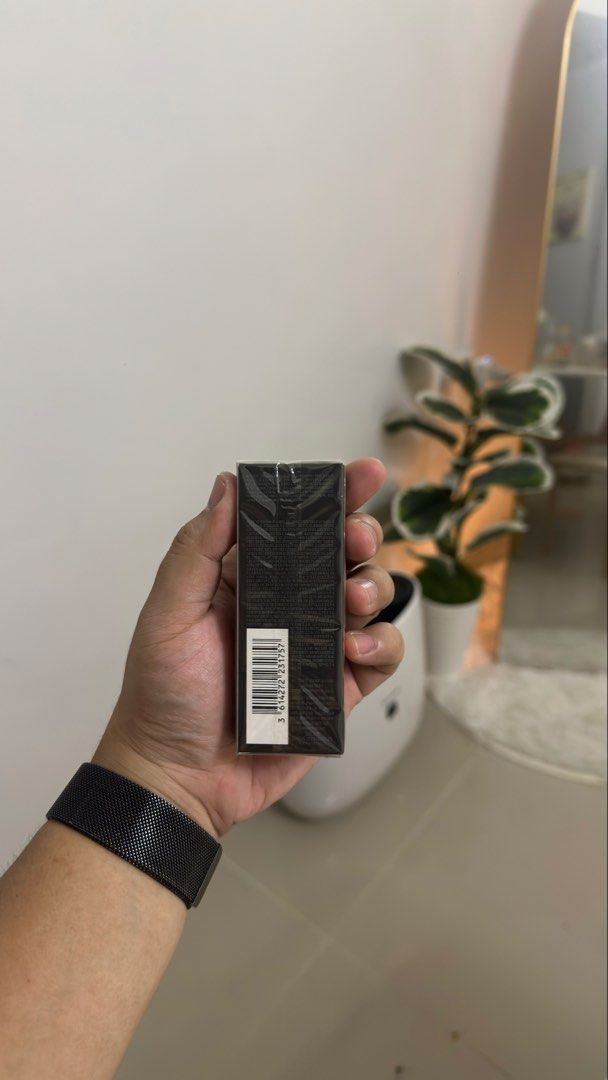 Armani Stronger with you intensely 15ml (Category: Fragrance & Deodorants) located in Manila. Submitted by karl_0421 (Listing ID 1455393073, Image 3). Description: Stronger with you intensely 15ml.