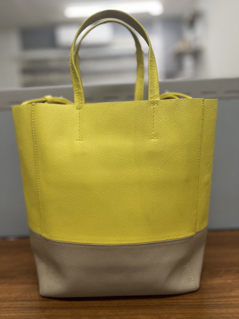 Authentic Celine Bi-color leather Cabas tote bag (Category: Luxury Bags & Wallets) located in Cagayan de Oro. Submitted by riggstuffs (Listing ID 1455385494, Image 2). Description: ➡️ Guaranteed authentic Celine cabs bag in bi -color ➡️ Made in Italy and with code ➡️ Clean interior and exterior area, open tote with long sling, slight water marks at the back area, but hardly noticeable..