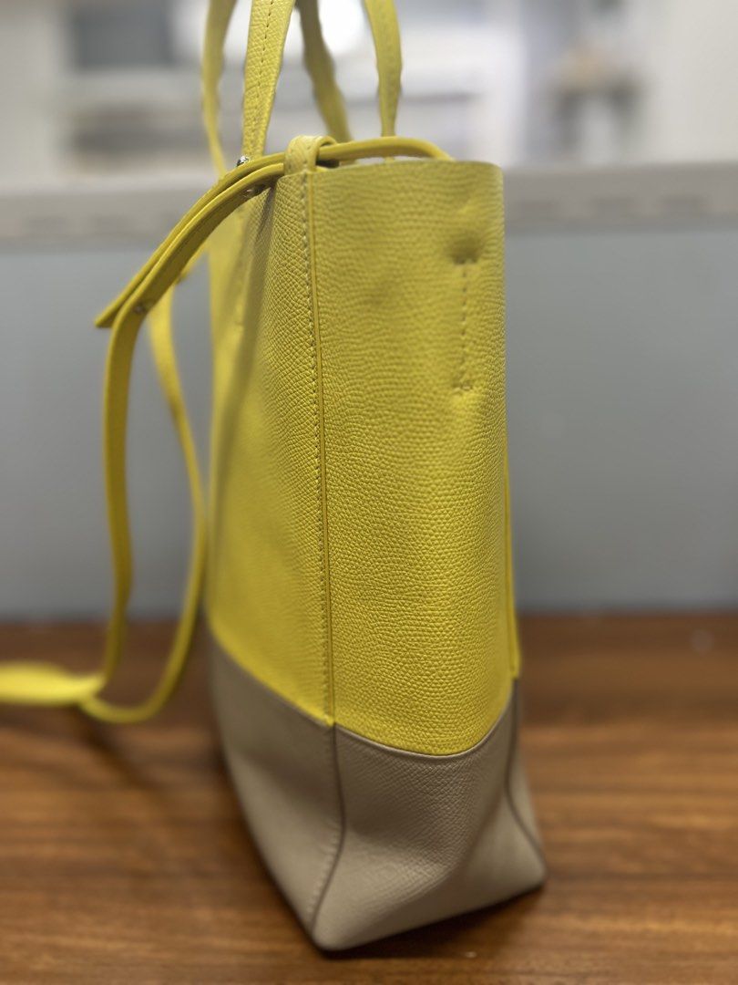 Authentic Celine Bi-color leather Cabas tote bag (Category: Luxury Bags & Wallets) located in Cagayan de Oro. Submitted by riggstuffs (Listing ID 1455385494, Image 3). Description: ➡️ Guaranteed authentic Celine cabs bag in bi -color ➡️ Made in Italy and with code ➡️ Clean interior and exterior area, open tote with long sling, slight water marks at the back area, but hardly noticeable..
