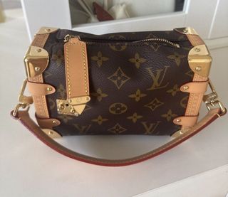 (Category: ) located in . Submitted by awesome_vintage_hermes (Listing ID 1455364040, Image 1). Description: .
