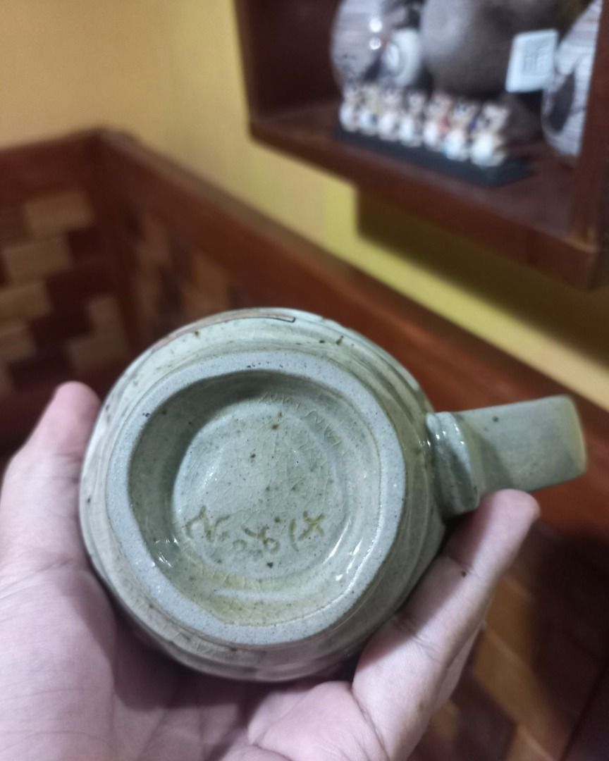 AUTHENTIC Mino Ware Japan "Lapin" Rabbit Stoneware Mug (Category: Coffee & Tea Tableware) located in Pugo. Submitted by mhylee_fang1989 (Listing ID 1455425356, Image 2). Description: .