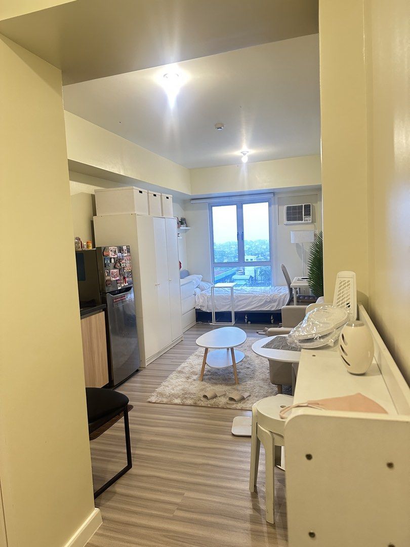 AVIDA TOWERS VIREO ARCA SOUTH STUDIO UNIT (Category: Apartments & Condos) located in Taguig. Submitted by luxuryfindsforless (Listing ID 1455406799, Image 3). Description: For sale STUDIO UNIT 23.4sqm Fully furnished Cash buyers only Owner here.