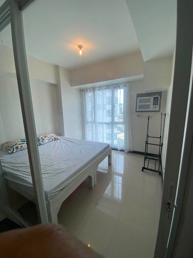 Axis Residences (Category: Apartments & Condos) located in Paranaque City. Submitted by janell.marcos04 (Listing ID 1455337143, Image 2). Description: Semi-Furnished .