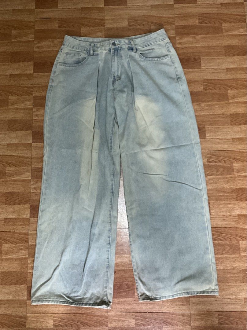 Baggy Pleated Pants (Category: Jeans) located in Cabuyao City. Submitted by chebss (Listing ID 1455417282, Image 1). Description: shein baggy pleated pants Waist - 36 Length- 43 * Never Used * Issue: none * Brand: Uniqlo * Need wash * Thick Fabric Message me if you want more picture! ☺️.