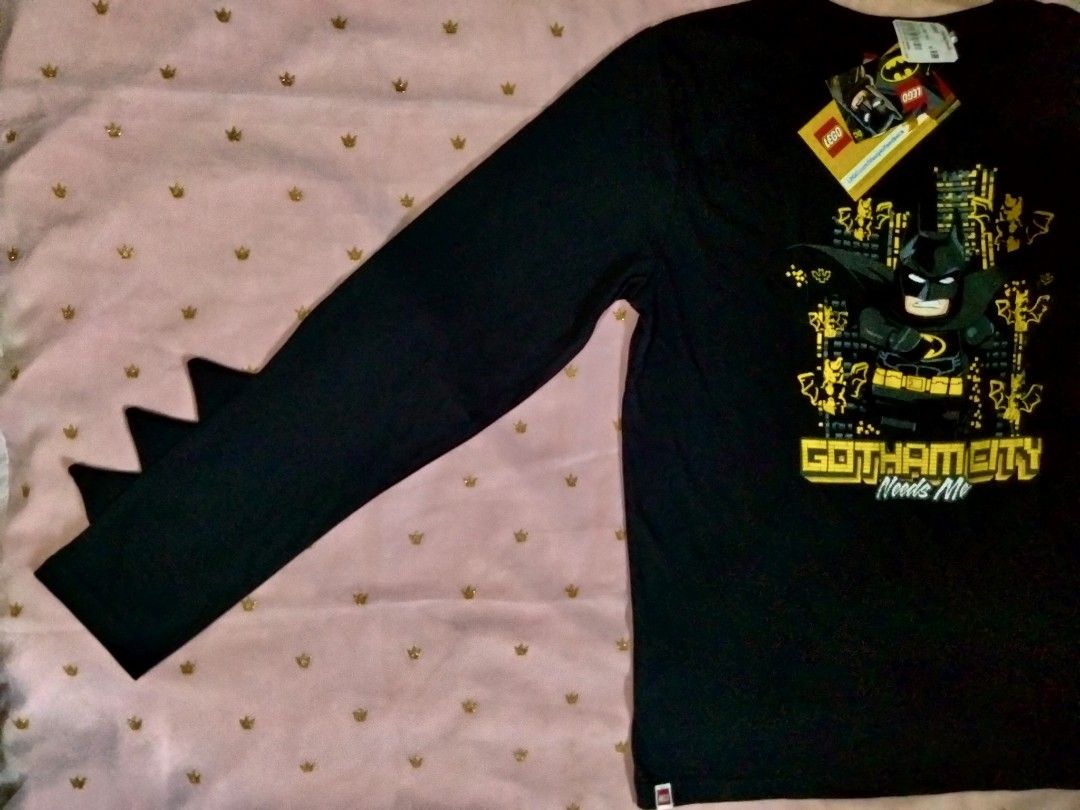 Batman Long sleeve UNISEX (Category: Sets & Coordinates) located in Batangas. Submitted by ninay523 (Listing ID 1455428267, Image 2). Description: ‼️Lego Batman Long sleeve‼️ Unisex Brand new with tag Chest circumference: 40 inches Length: 26 inches Men's size: Medium Women's size: Large - XL Stocks: 4 Chest circumference: 36 inches Length: 23 inches Men's size: XS - Small Women's size: Small Stocks: 4.