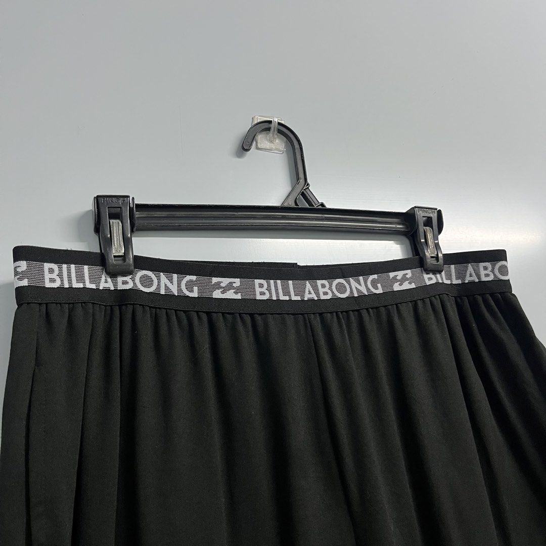 Billabong - Loungewear Sweat Pants (Category: Joggers) located in Batangas. Submitted by wornwear.ph (Listing ID 1455496308, Image 3). Description: Billabong - Loungewear Sweat Pants Medium Waistline 31-36 inches Length 41” 2 side pockets Excellent condition 680 only! .