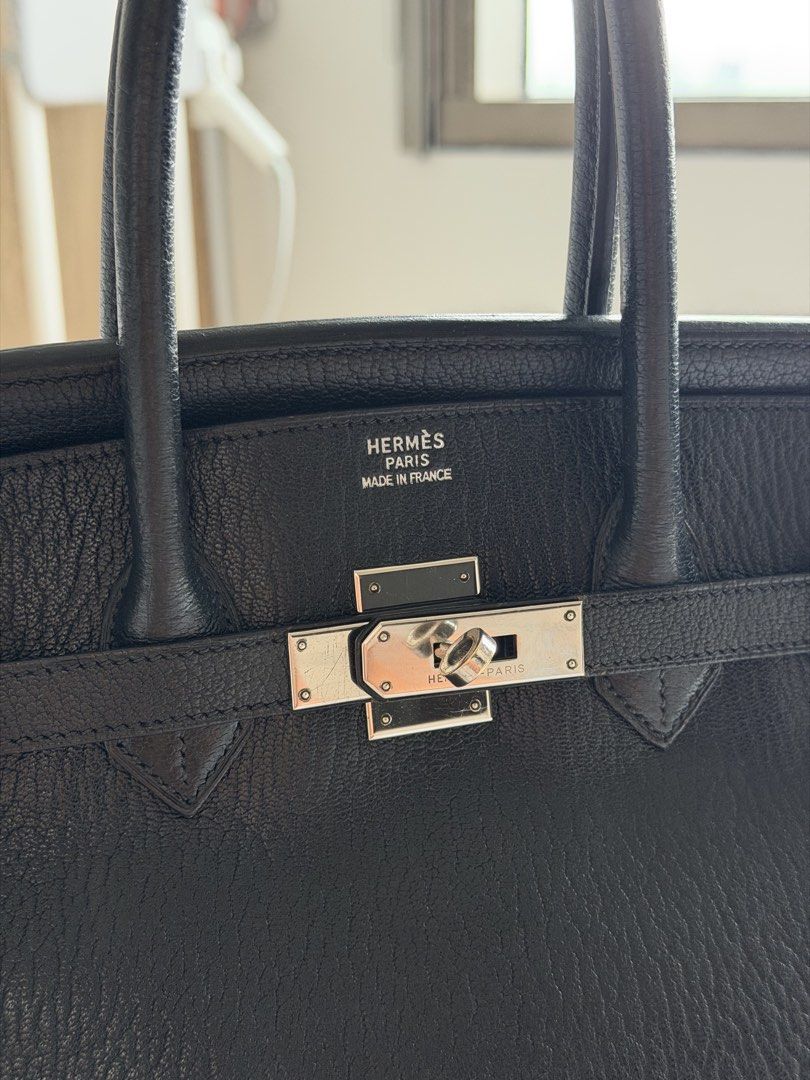 Birkin 35CM Chevre leather PHW (Category: Luxury Bags & Wallets) located in Quezon City. Submitted by luxxebro (Listing ID 1455347113, Image 2). Description: AUTHENTIC HERMES BIRKIN 35 CHEVRE IN COLOR NOIR STAMP SQUARE D NO LOCK AND KEY. LEATHER IS IN BEAUTIFUL CONDITION. .