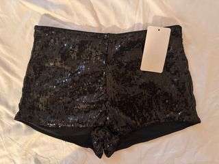 (Category: ) located in . Submitted by hotonabudget (Listing ID 1455396411, Image 1). Description: .