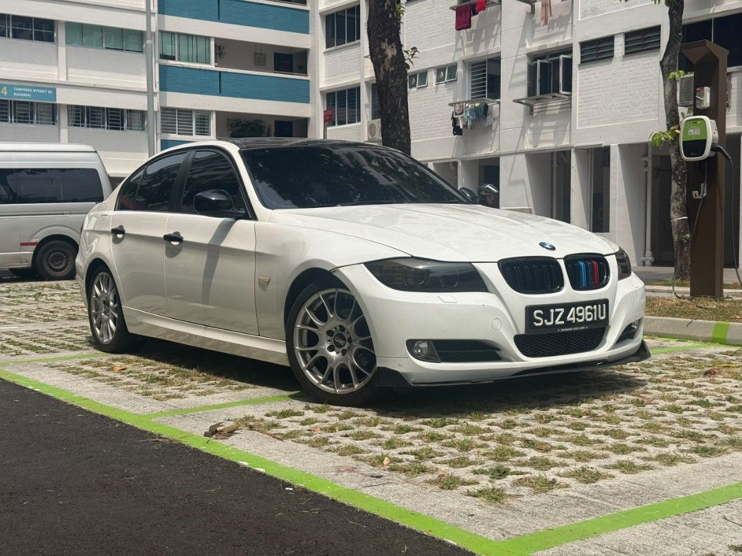 BMW 3 Series Sedan 320i (A) (Category: Used Cars) located in Singapore. Submitted by preciseauto (Listing ID 1455399560, Image 1). Description: 🔥🔥BOSS SAY ALL MUST GO CLEARANCE SALE🔥🔥 🚨CHEAPEST CARS IN THE MARKET🚨 🚘$500 DRIVEAWAY🚘 🏦LOWEST INTEREST FROM 1.48%🏦 🟢1 YEAR WARRANTY🟢 🔧FREE 1 YEAR SERVICING🔧 🏬 Vehicle 120 Points INSPECTION CHECK By In House Workshop BEFORE we put them for SALE 🚕 PHV Drivers Welcomed 🔁 High Trade In Value