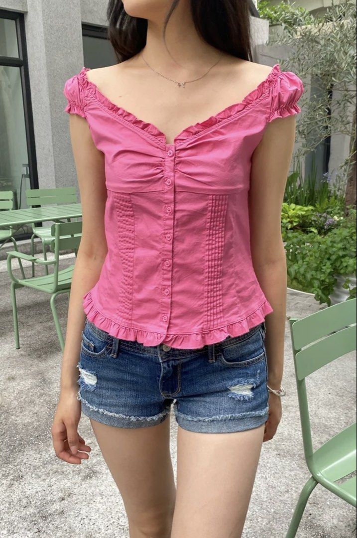 Brandy Melville Elena Top (Category: Blouses) located in Manila. Submitted by astrid_21 (Listing ID 1455451048, Image 3). Description: Brandy Melville Japan Pasabuy Elena Top in XS (White, Cyan, and Hot Pink) Order Cut-Off: 1st week of September 💗 EDA: 4th week of September ☁️ sourced from Japan 💌 50% downpayment required to place an order Tags: Isa the Label, Heure 141, Beyond Collective, Phia the Label, Miu the Label, Hollister, Subdued.