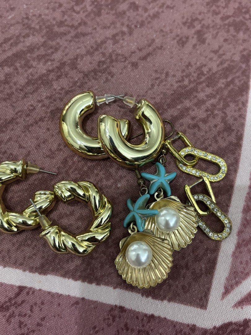 Bundle earrings (Category: Earrings) located in Manila. Submitted by plussize530 (Listing ID 1455482458, Image 2). Description: .