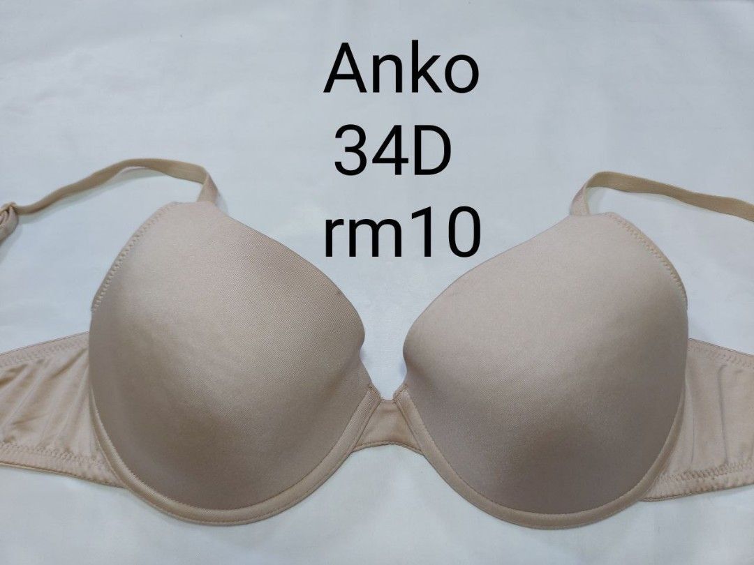(Bundle) Size: 34D (Category: New Undergarments & Loungewear) located in Hulu Selangor. Submitted by starlove68 (Listing ID 1379678021, Image 1). Description: (Bundle) Size: 34D Wired padded bra Size 34D Item bundle US/Japan Size refer US size chart No extra pic RM10 each Pic ada, means available Minat send pictures in chat ⚠️not for fussy.