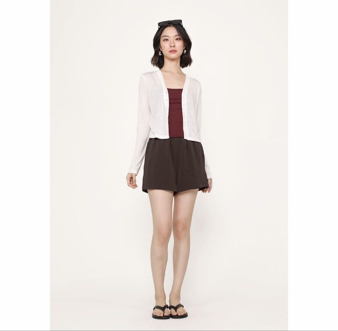 Cara basic shorts (Category: Shorts) located in Singapore. Submitted by aregone (Listing ID 1455451960, Image 1). Description: BNWT Espresso colour Xs Mail add $2 RTP $43.90 .