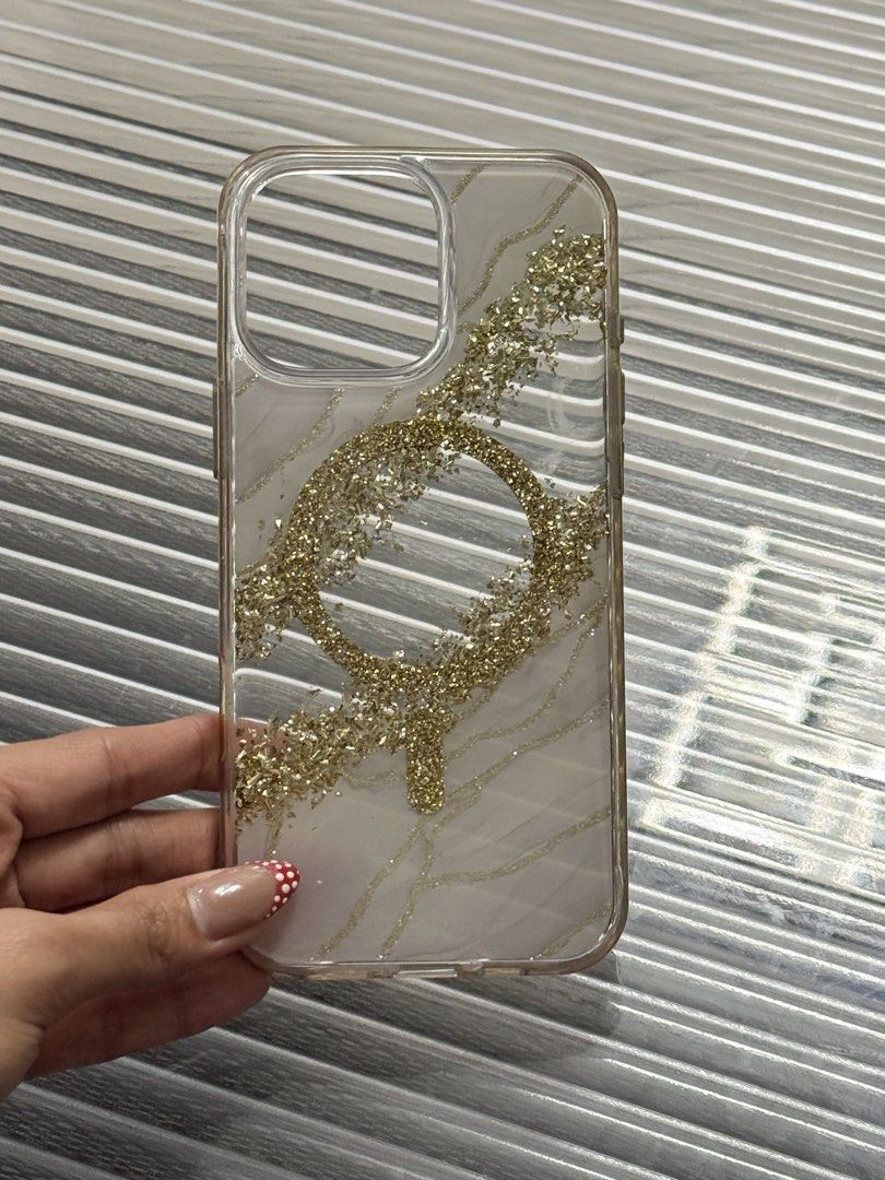 Casemate Case for 16 Pro Max (Category: Cases & Sleeves) located in Quezon City. Submitted by eliii711 (Listing ID 1455392109, Image 3). Description: Guaranteed authentic, with box. Slightly yellowish on the sides but not really noticeable. Negotiable for sure buyer. Loc: Fairview, QC.