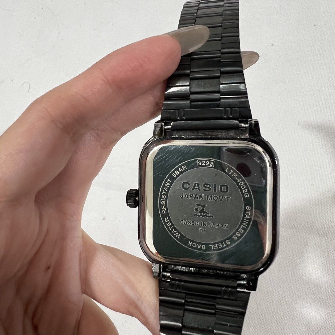 Casio LTP-4002G Gold Square Watch (Category: Women's Watches) located in Cavite. Submitted by itsayaaa (Listing ID 1455469347, Image 2). Description: Casio Square Analog Watch Issue: No issue Condition: Excellent Condition STARTING BID: 150 INCREMENT: 50 CLAIM: 📥.