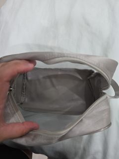 (Category: ) located in . Submitted by ms.yuvora (Listing ID 1455448834, Image 1). Description: .