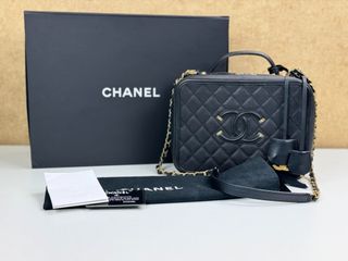 (Category: ) located in . Submitted by luxury_galeries (Listing ID 1455352940, Image 1). Description: .