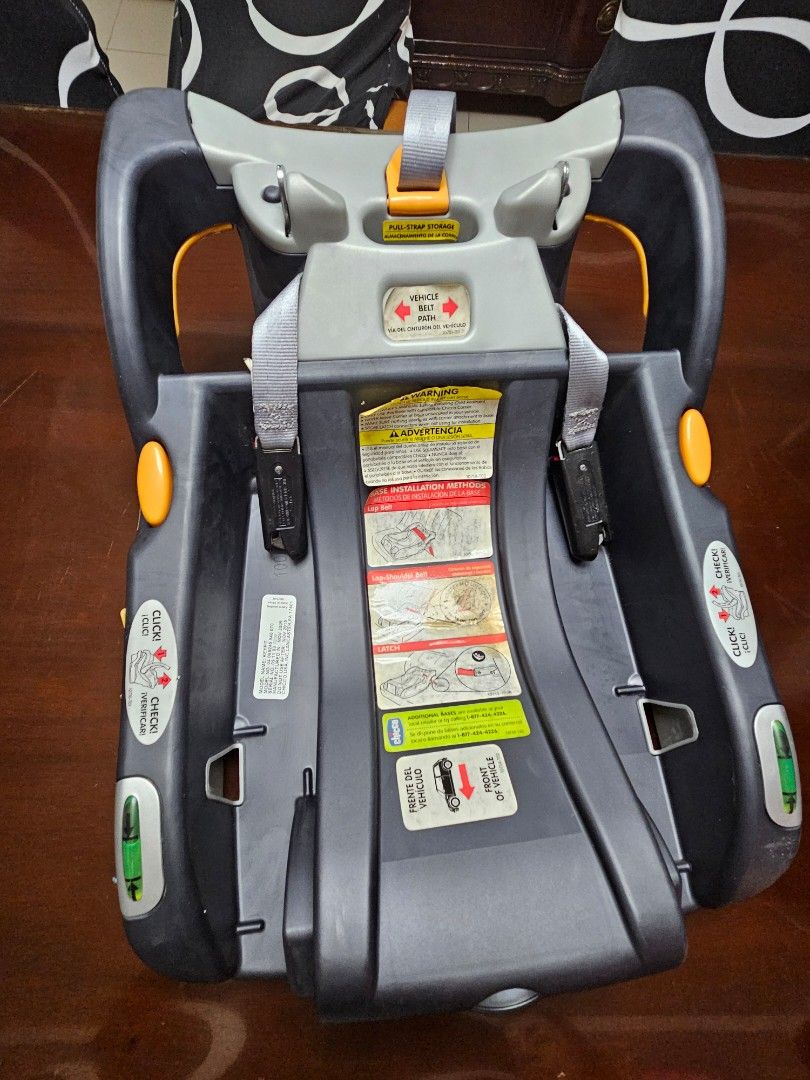 Chicco KeyFit 30 Infant Car Seat Base (Category: Car Seats) located in Caloocan City. Submitted by rm.diaz (Listing ID 1455371453, Image 2). Description: - Chicco KeyFit 30 infant car seat base - Easy installation with bubble level indicators - Includes LATCH system - Color: Gray and black - Securely holds your baby's car seat.