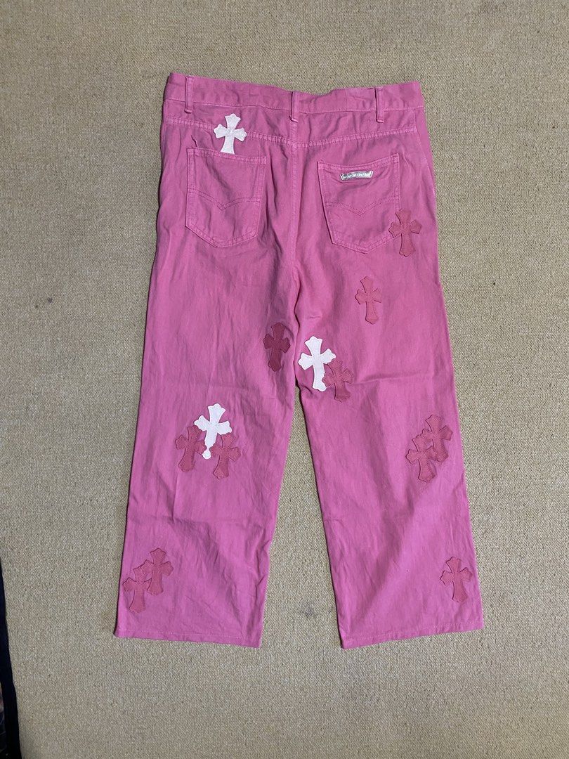 Chrome Hearts baggy Pink Jeans (Category: Jeans) located in Alicia. Submitted by adorable-de (Listing ID 1455341284, Image 3). Description: Chrome Hearts Baggy Pink Jeans Excellent condition pa siya mga bossing no flaws naman all buttons and buckle are chome hearys button fly po siya chrome hearts lahat buttons buckle pang psg niyo mga master Off lang no tags po siya Dimensions waitsline35 Length37 colorrate9’8’10 650 plus shipping fee .