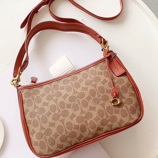 (Category: ) located in . Submitted by fancycollzstore (Listing ID 1455496177, Image 1). Description: .