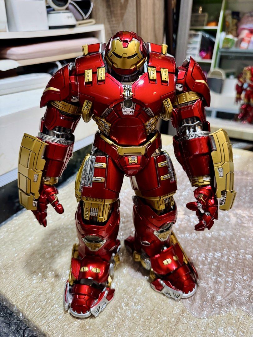 Comicave Hulkbuster Ironman (Diecast) (Category: Figurines & Statues) located in Paranaque City. Submitted by icko007 (Listing ID 1455345591, Image 3). Description: Comicave Hulkbuster (Deicast) 1:12 Scale Lights Working as seen Sa Pic, Except sa back part Untested not sure din. With bOx but no Styro Inside Replace ng Bubble wrap para Secure parin Price 9k. NAlang Last Price No Rush Shipping /Dibs now pay now Location Paranaque Payment Gcash/Bpi 