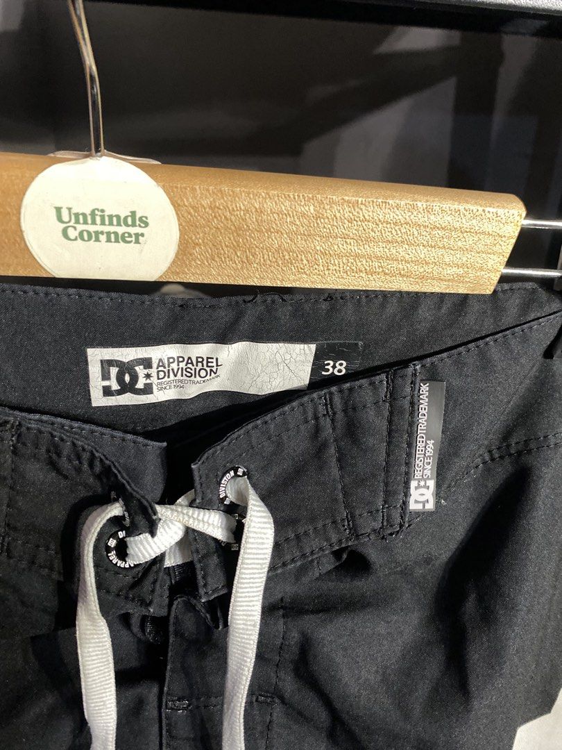 DC BOARD SHORTS (Category: Shorts) located in San Pablo. Submitted by genesisllo24149 (Listing ID 1455396480, Image 3). Description: DC BOARD SHORTS WAIST -> 38 LENGTH -> 24 THIGH -> 16 LEG OPENING -> 12.5 ISSUE -> SCRATCHES CONDITION -> GOOD DM TO PURCHASE 📥 DISCLAIMER: - Please manage your expectations, posted items are preloved, used & thrifted -Actual color may vary due to lighting -Flaker will be posted.
