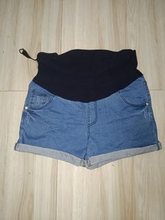 (Category: ) located in . Submitted by reloved_maternity (Listing ID 1455330145, Image 1). Description: .
