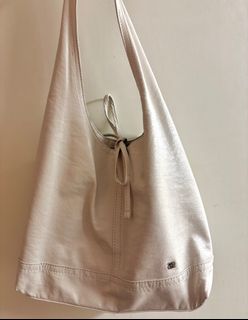 （分類：）位於 。 由 norelleyt1111 提交（商品編號 1455478246，圖片 1）。簡介： 。