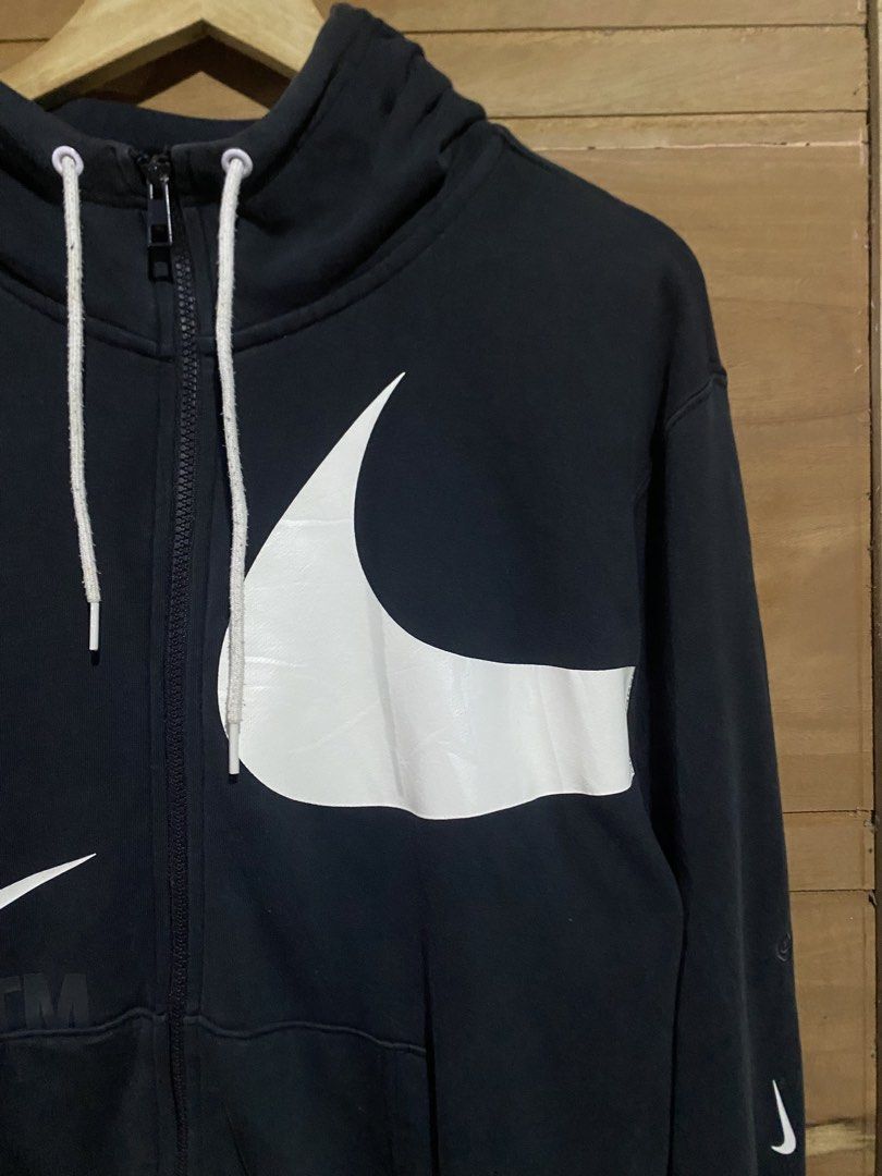 Double big swooshed hoodie (Category: Coats, Jackets and Outerwear) located in Manila. Submitted by sixbysix (Listing ID 1455473632, Image 2). Description: Dimes 24x27 Color rate 9.5/10 Condition 9/10 Issue / cut neck tag but still authentic Pm for interested .