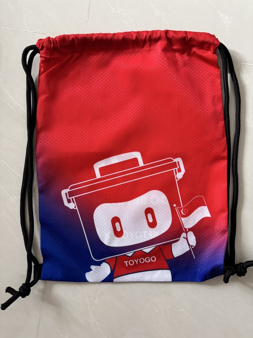Drawstring Backpack (Category: Backpacks) located in Singapore. Submitted by ca5542cl (Listing ID 1455324954, Image 1). Description: 1 pcs S$3 take all 3 pcs S$8.