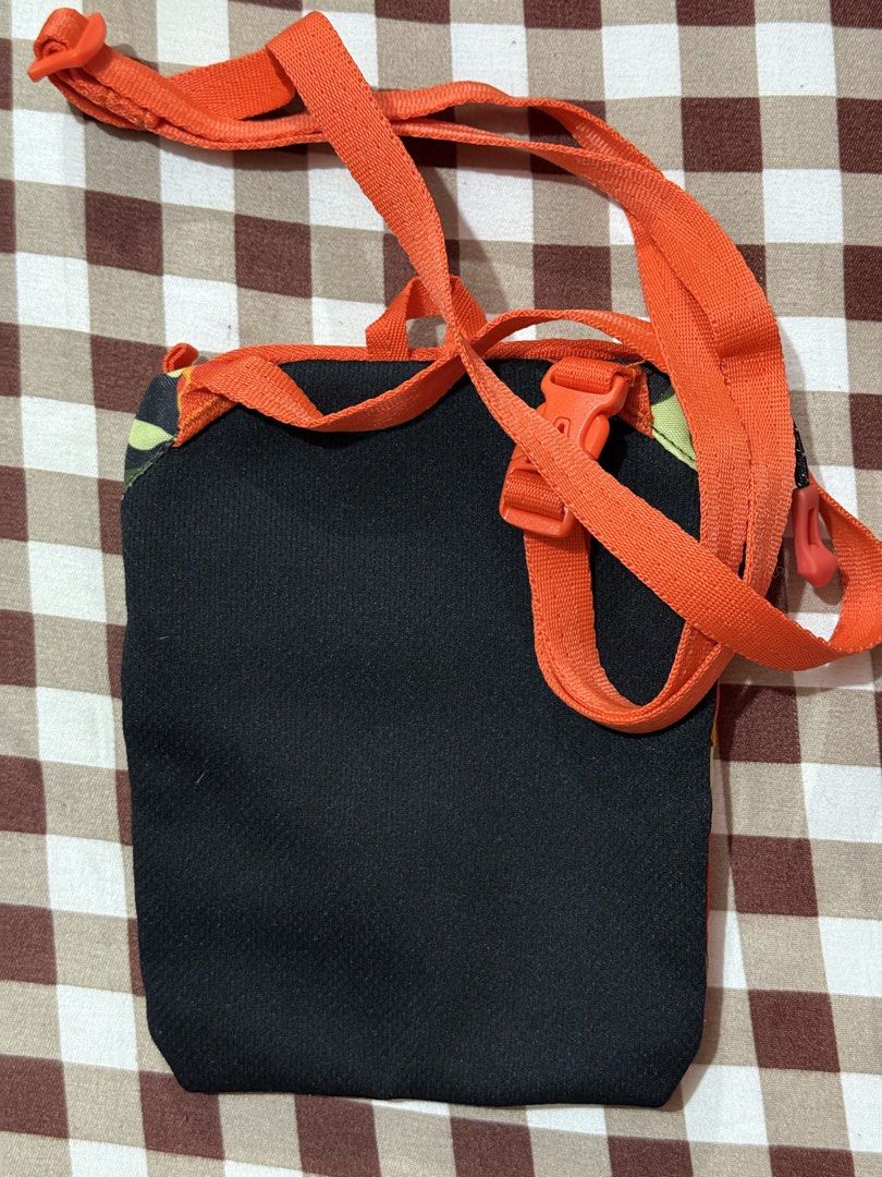 Eagle Creek sling bag (Category: Sling Bags) located in San Juan City. Submitted by almostjoel (Listing ID 1455344306, Image 2). Description: Eagle Creek sling bag 500 pesos Only .