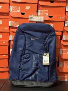 (Category: ) located in . Submitted by solefinder.mnl (Listing ID 1455421395, Image 1). Description: .