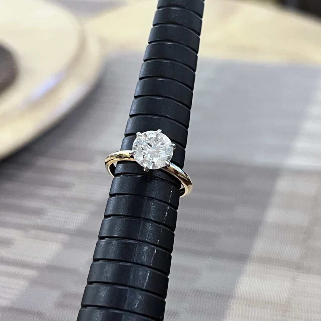 Engagement ring 2ct round lab diamond 18k gold size 6 (Category: Rings) located in Del Monte. Submitted by bellamente (Listing ID 1455438364, Image 1). Description: Engagement ring 2ct round diamond Lab grown IGI Certified 18k gold yellow band & white gold prongs Size 6 Classic 6 prong setting Php 98k only .