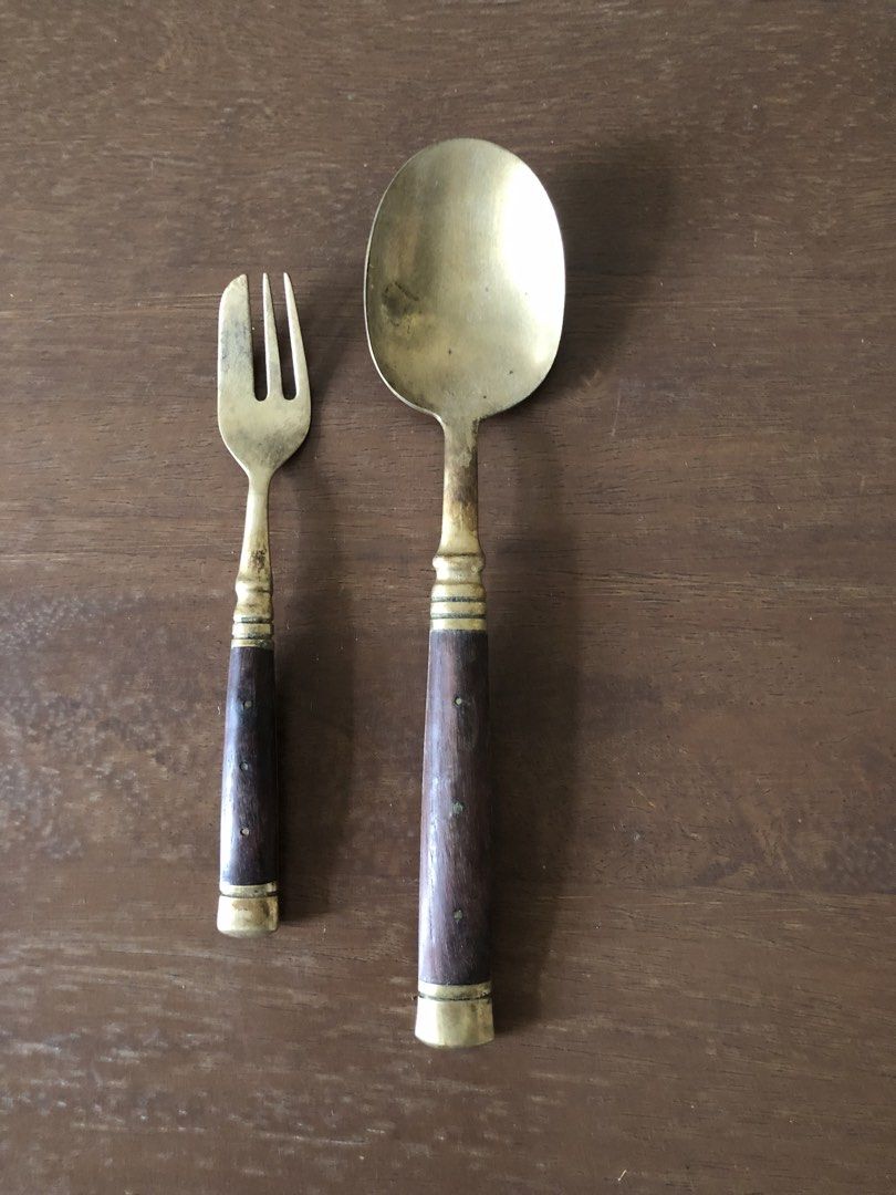 2 pcs Thai Brass Rosewood fork and spoon (Category: Dinnerware & Cutlery) located in Pasig City. Submitted by vintagely (Listing ID 1455416783, Image 1). Description: Take two pcs Fork 14cm Spoon 20”.