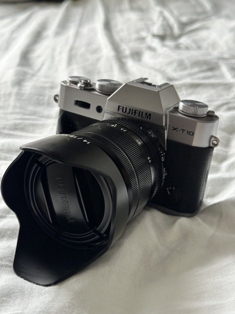 Fujifilm XT10 (Category: Cameras) located in Manila. Submitted by pwitnix (Listing ID 1455380253, Image 1). Description: bought from Henry’s Cameras comes with 2 batteries 1 battery charger lens cap or cover.