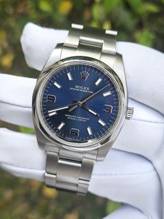 (Category: ) located in . Submitted by 2am.watches (Listing ID 1455383580, Image 1). Description: .