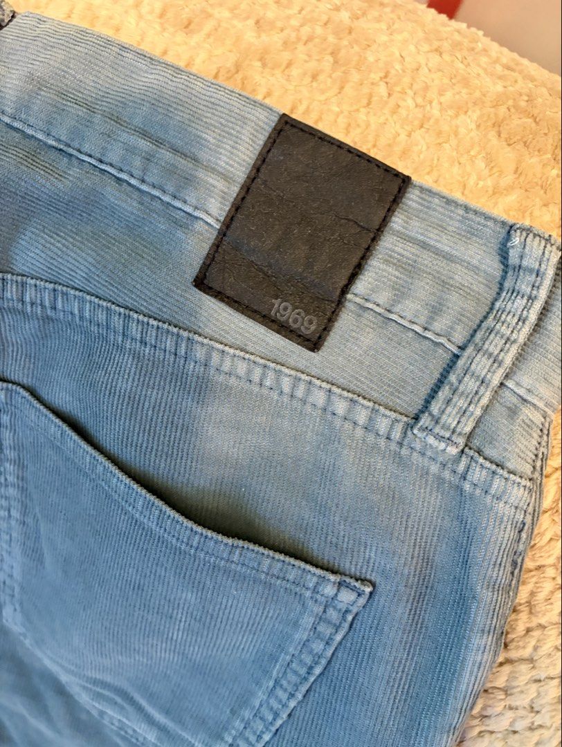 Gap Slim Corduroy Pants 33x32 Blue (Category: Jeans) located in Taguig. Submitted by domie (Listing ID 1455373459, Image 3). Description: - Brand: Gap 1969 - Type: Corduroy Pants, button fly - Slim Fit - Size: 33x32 - Style: Classic five-pocket - Occasion: Casual wear - Features: Versatile color, easy to style.