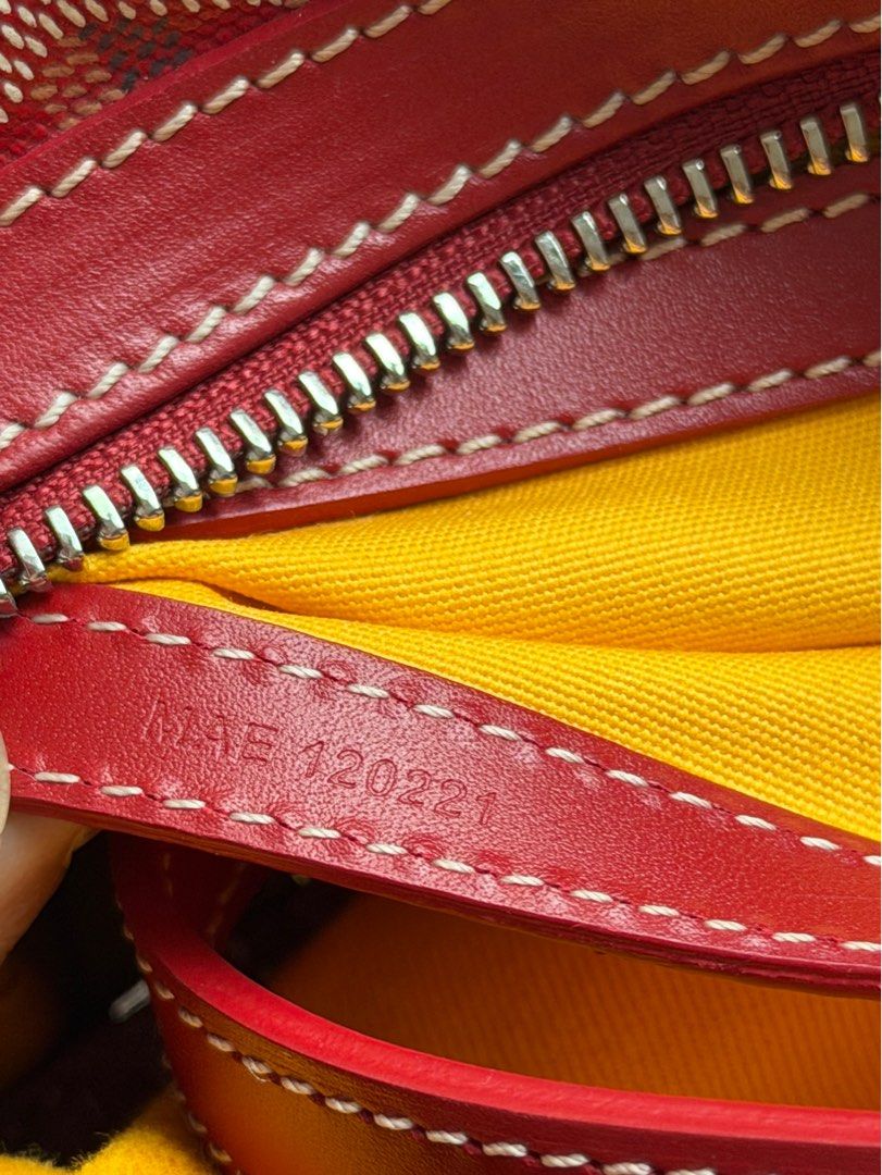 Goyard Cap Vert Burgundy 2022 (Category: Luxury Bags & Wallets) located in Quezon City. Submitted by luxxebro (Listing ID 1455342386, Image 2). Description: Pristine condition Goyard Cap Vert in Burgundy. Year 2022.