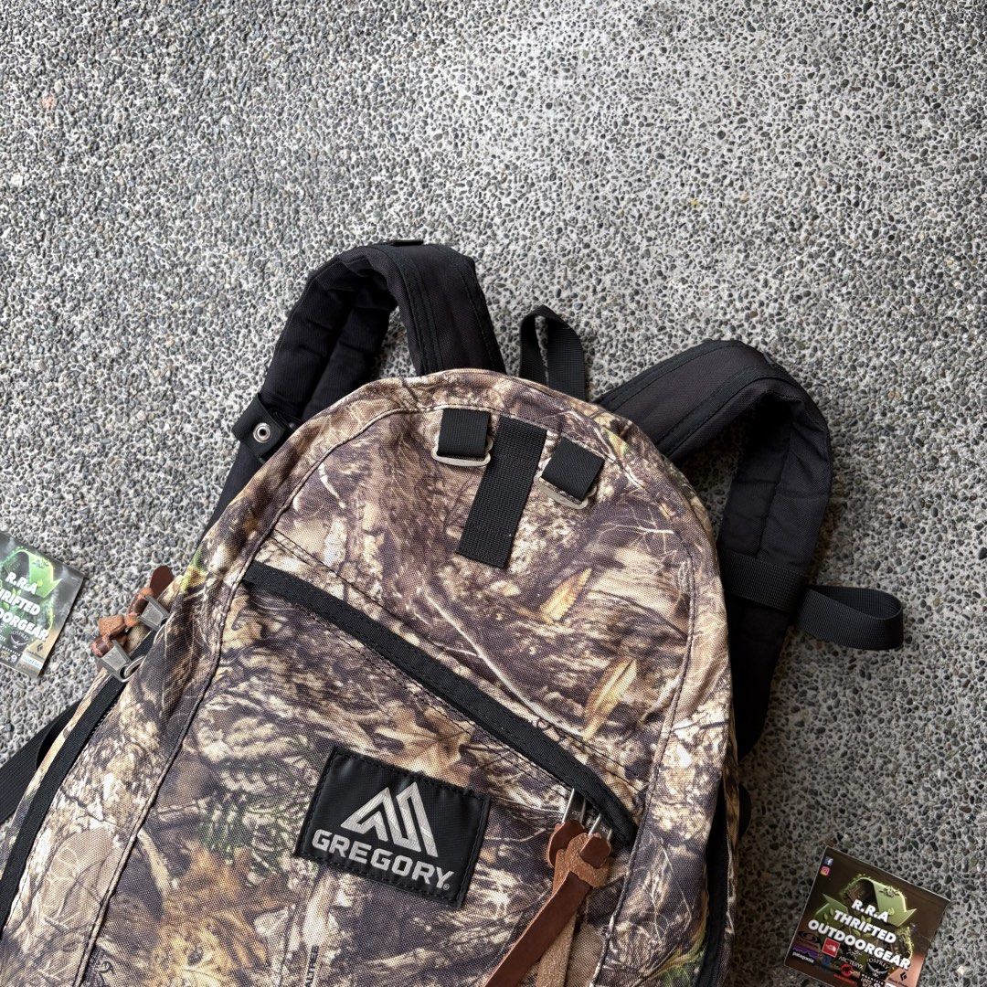 Gregory RealTree camouflage Daypack (Category: Backpacks) located in Caloocan City. Submitted by rraoutdoorgear (Listing ID 1455471614, Image 2). Description: Gregory RealTree camouflage Daypack designed for everyday urban commuting, casual day hiking, and lifestyle use. Excellent Condition Color Rate 10/10 No Issue. Price. 980 Loc. South Caloocan Courier. J&T And Flash Express.