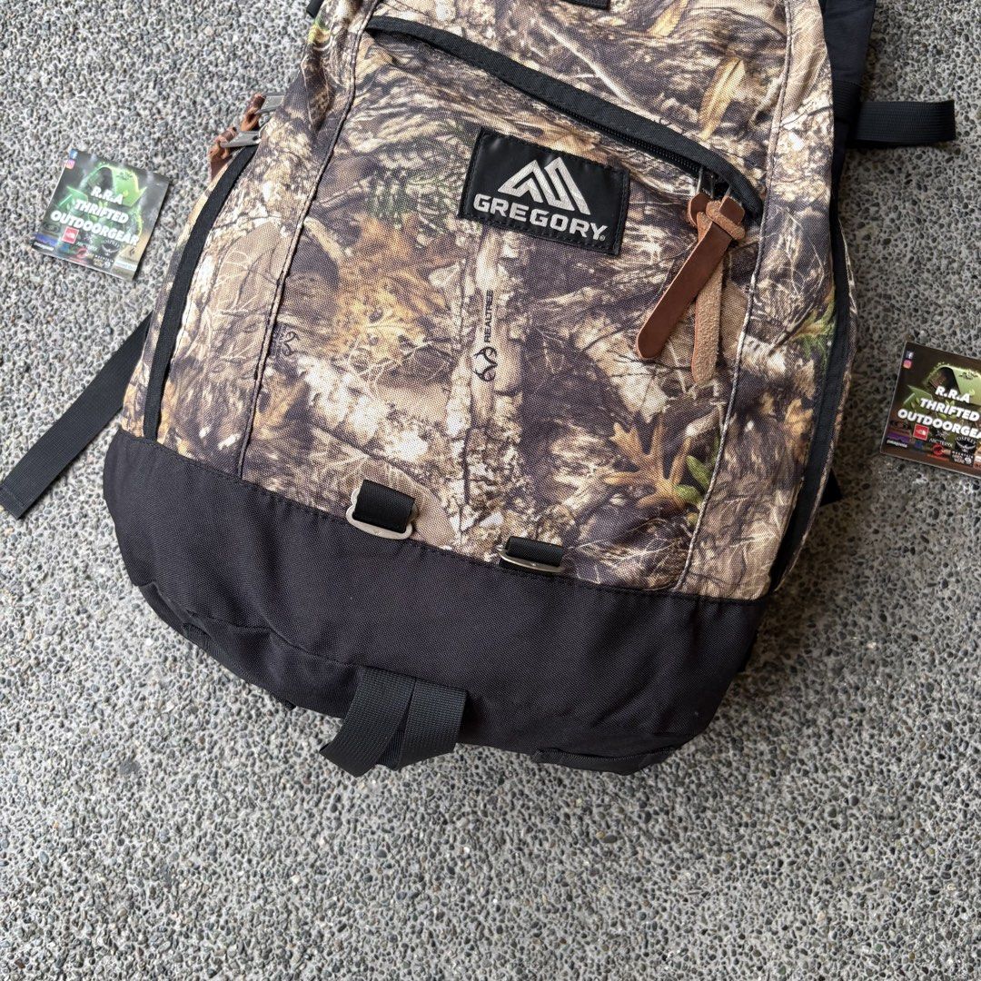 Gregory RealTree camouflage Daypack (Category: Backpacks) located in Caloocan City. Submitted by rraoutdoorgear (Listing ID 1455471614, Image 3). Description: Gregory RealTree camouflage Daypack designed for everyday urban commuting, casual day hiking, and lifestyle use. Excellent Condition Color Rate 10/10 No Issue. Price. 980 Loc. South Caloocan Courier. J&T And Flash Express.