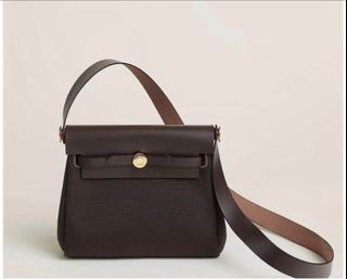 （分類：）位於 。 由 bagsholichk 提交（商品編號 1455462364，圖片 1）。簡介： 。