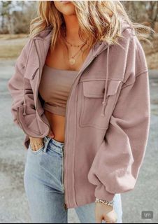 (Category: ) located in . Submitted by dollyshoppers_ (Listing ID 1455322889, Image 1). Description: .