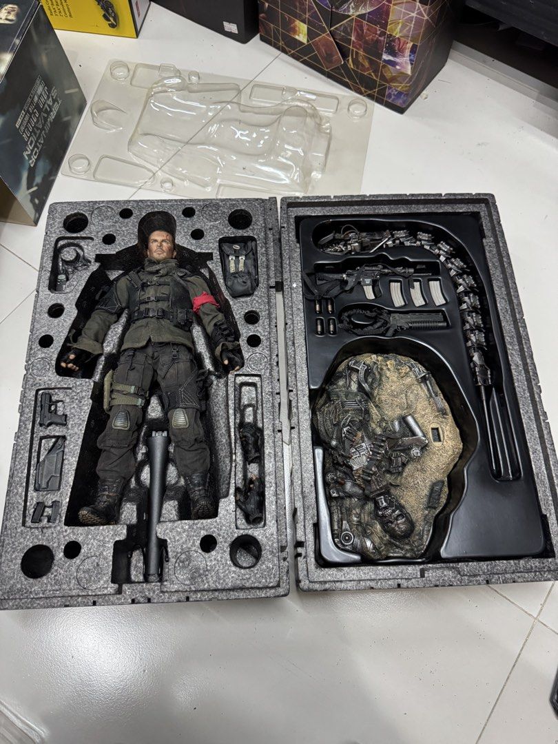 Hot toys Terminator John Connor Final Battle (Category: Figurines & Statues) located in Paranaque City. Submitted by icko007 (Listing ID 1455348565, Image 3). Description: Hot toys Terminator John Connor Final Battle Edition Bib Complete No issue Price 9400 Only “Last Price Na Ngani ” No Rush Shipping /Dibs now pay now Location Paranaque Payment Gcash/Bpi Shipping Lalamove/Lbc Buyers Risk / Fee ‼️Seller is not responsible for: lost, stolen, or da