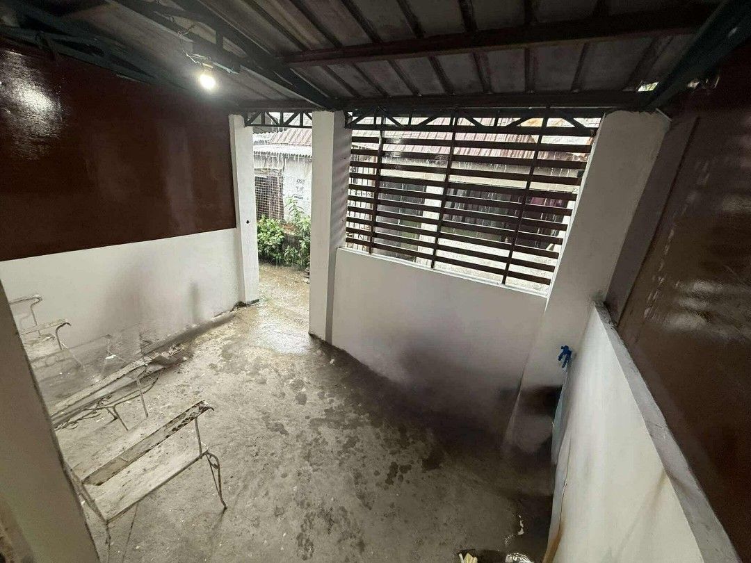 HOUSE IN TANZA CLEAN TITLE (Category: House & Lot) located in General Trias. Submitted by jameswoodlike (Listing ID 1455360564, Image 2). Description: SACRIFICE SALE ₱750,00 Only (Mabilisan Bentahan) – CLEAN TITLE HOUSE & LOT ✅ updated amilyar with Tax Certificate Location: Phase 1 Pabahay Bagtas Tanza near Vista Mall Tanza ✅ Clean Title ✅ Naka extended na Yung Likod for Kitchen at Cr ✅ 1 bedroom ✅ Naka tiles at naka pintura na ✅ Naka gate nadin 
