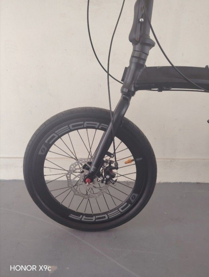 Java zelo folding bike (Category: Bicycles) located in Singapore. Submitted by szeyongtan69795 (Listing ID 1455431021, Image 2). Description: In good Condition Selling away My Java zelo Folding bike because I not Riding Anymore Need to Clear Space and also I have Mountain bike I don't need to ride folding bike... Folding bike parts are Original parts But The Quick Release Skewers I change to red... Dealing location at my Blk 40 Telok blangah rise
