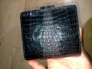 (Category: ) located in . Submitted by 2luv2shop (Listing ID 1455496986, Image 1). Description: .