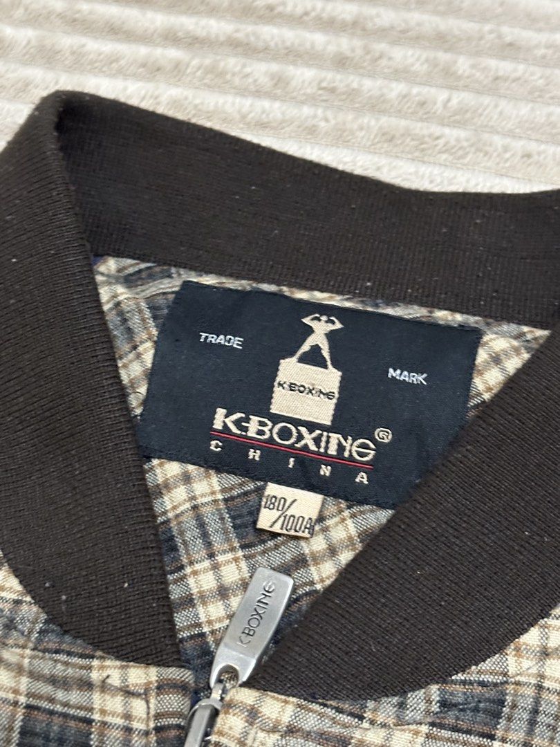 Kboxing vintage bomber jacket (Category: Coats, Jackets and Outerwear) located in Quezon City. Submitted by repa_ (Listing ID 1455451498, Image 2). Description: Kboxing vintage bomber jacket Size: 2XL Dimension: W - 27 L - 30 S - 24 Price: 500 No issues 📍Quezon city.