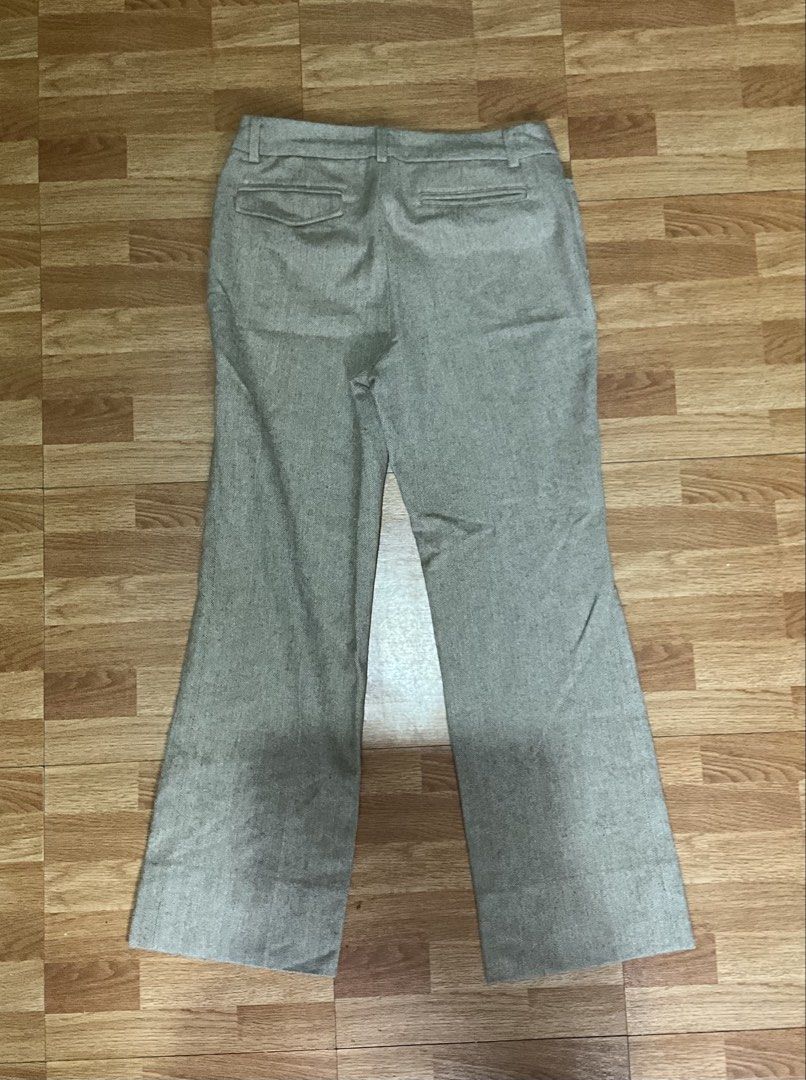 Khaki Pants (Category: Jeans) located in Cabuyao City. Submitted by chebss (Listing ID 1455417568, Image 3). Description: Waist - 30 Length- 36.5 * Never Used * Issue: none * Need wash * Thick Fabric Message me if you want more picture! ☺️.